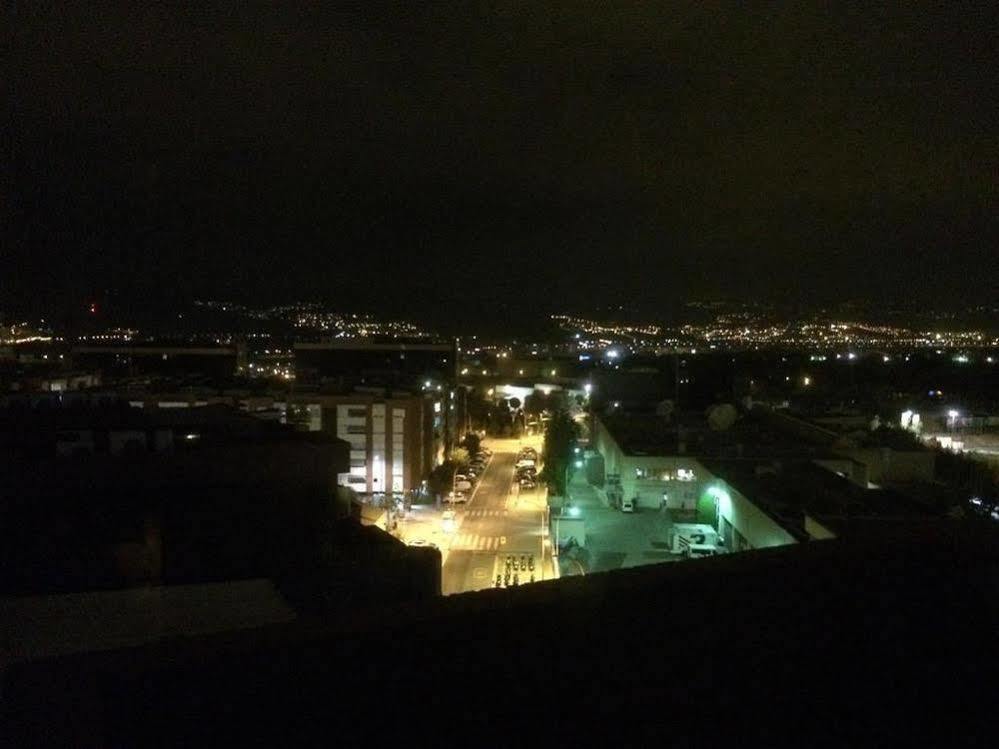 Fonda Chavarria Sant Joan Despi Exterior photo